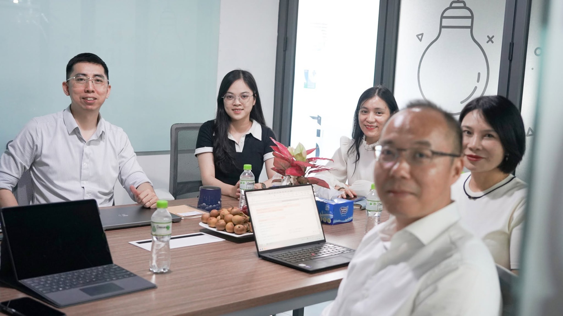 Mối quan hệ hợp tác cùng TMRM