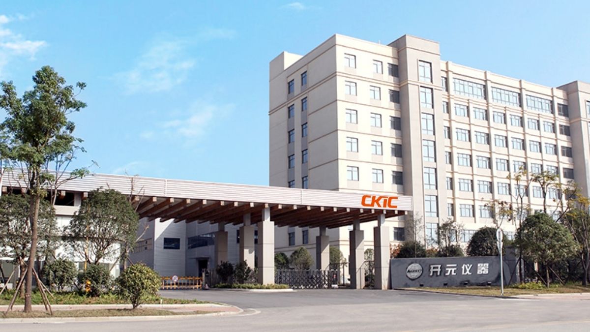 Chụp toàn cảnh trung tâm R&D và nhà máy sản xuất của thương hiệu CKIC với quy mô 120,000 mét vuông, thể hiện sự chuyên nghiệp và năng lực công nghệ toàn cầu